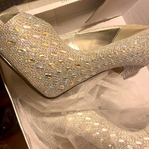 Silver Studded Pumps! *never worn*
